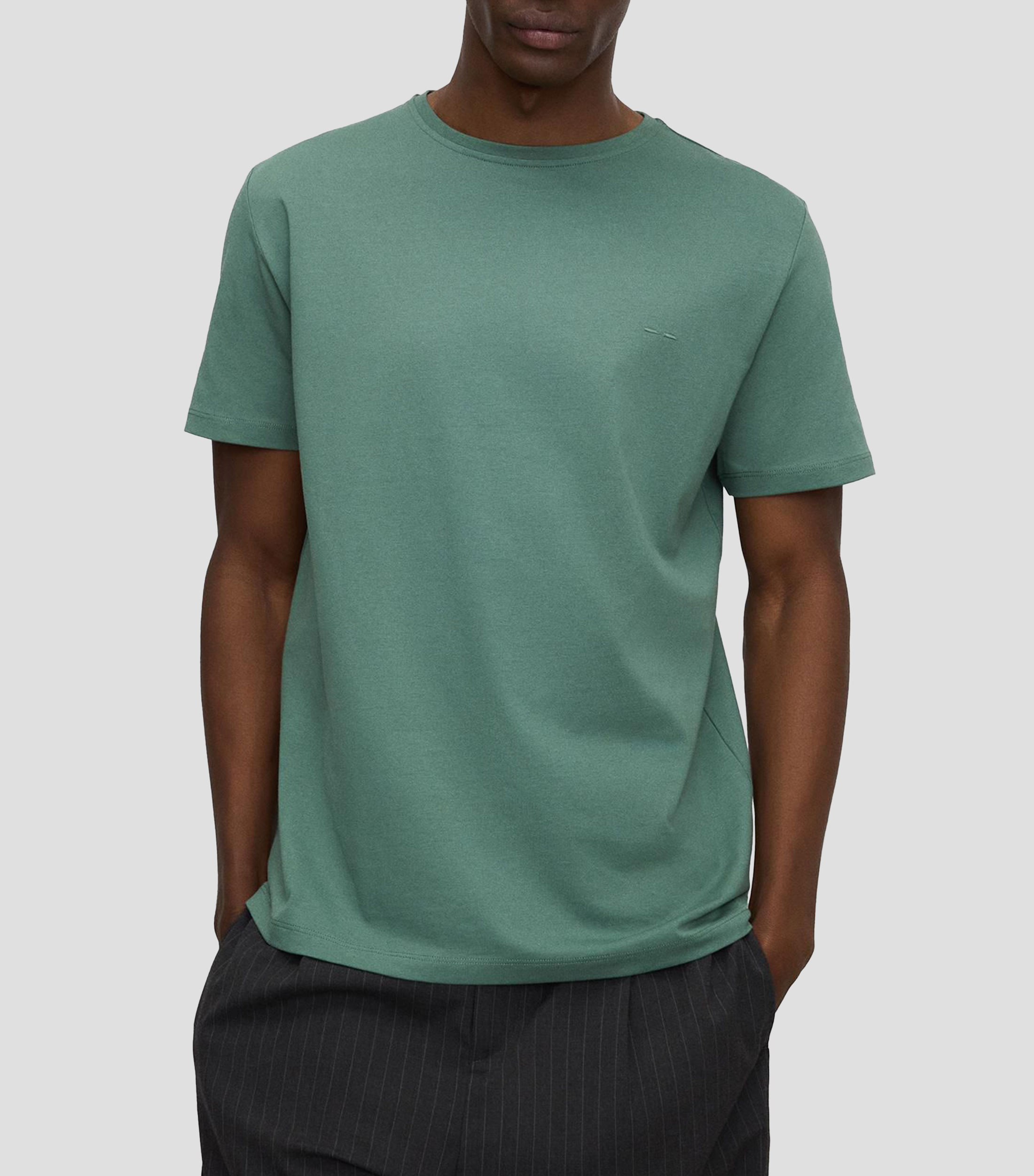 Playera cuello redondo manga corta lisa Hombre